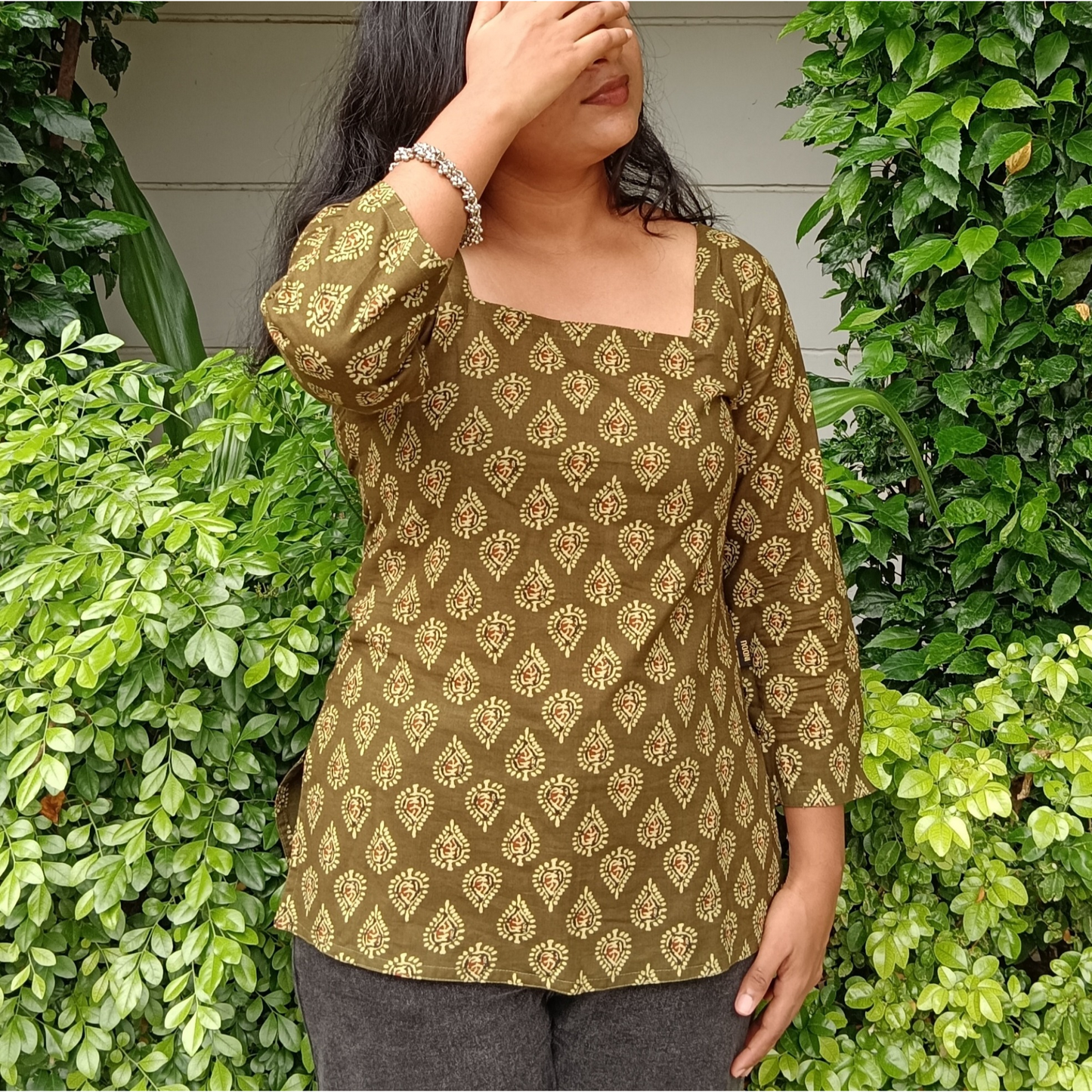VANYA Square Neck Three Quarter Sleeves Short Kurti