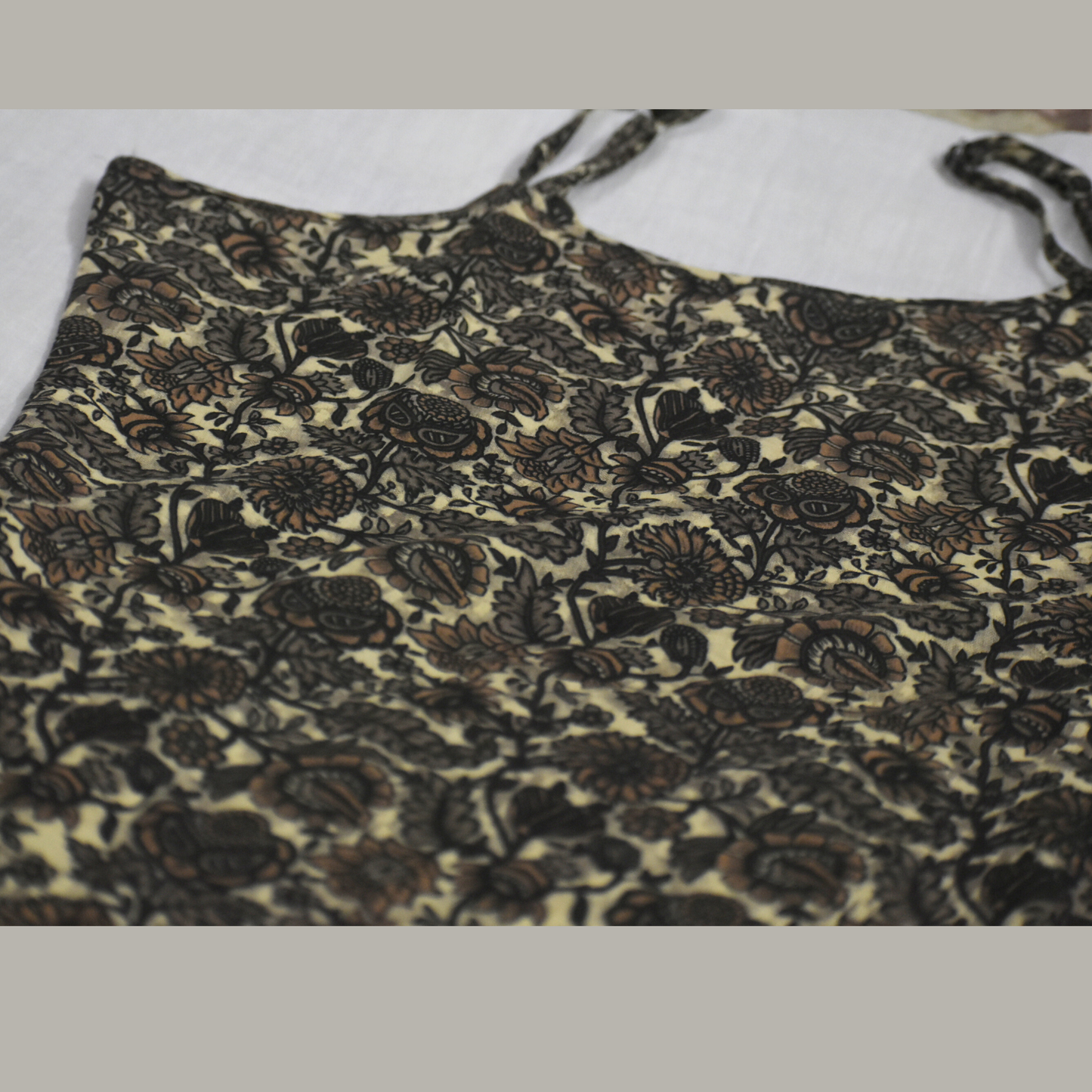 VASANTA Long kurti with Adjustable Strap