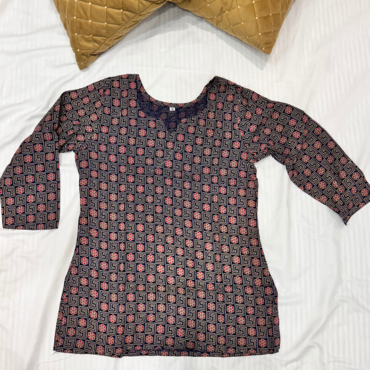 MEHER CHAKRA Round Neck Short Kurti