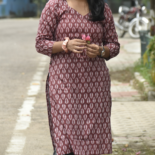 RUHIRA Diamond Neck Long Kurti